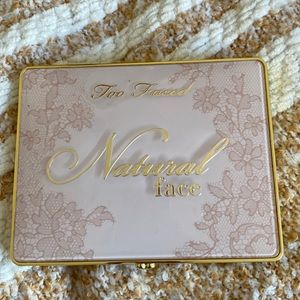 Top faced blush and contour palette